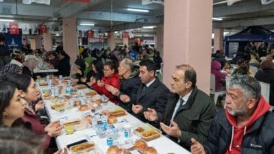 İzmir Büyükşehir Belediyesi, ramazan ayı nedeniyle her akşam bir ilçede