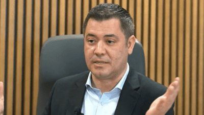 İBB A.Ş. Medya Yönetim Kurulu Başkanı Murat Ongun, gözaltına alındığını duyurdu. 