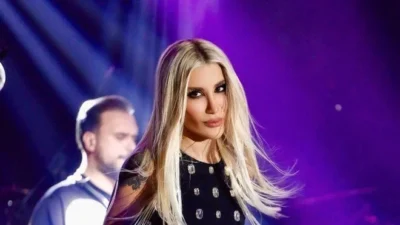 Şarkıcı İrem Derici hastaneye kaldırıldı. Ünlü isim sağlık durumu hakkında