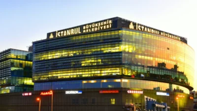İstanbul Cumhuriyet Başsavcılığı tarafından İstanbul Büyükşehir Belediyesi'ne (İBB) yönelik "yolsuzluk"