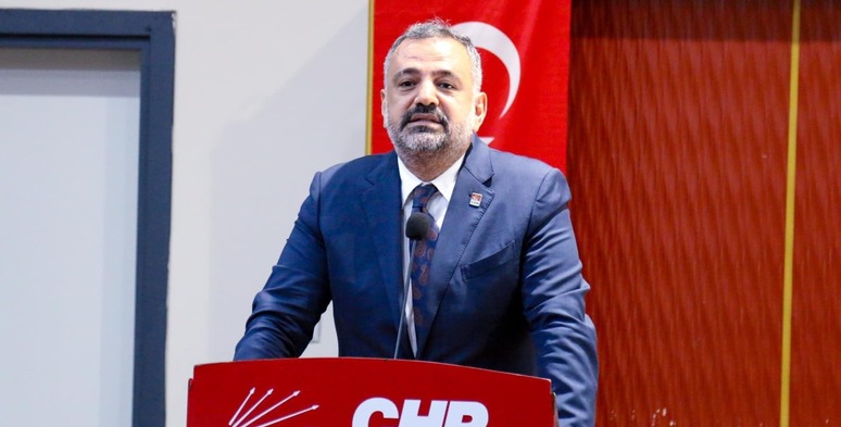 İstanbul Büyükşehir Belediye Başkanı Ekrem İmamoğlu'nun tutuklanması sonrası İzmir'de protesto