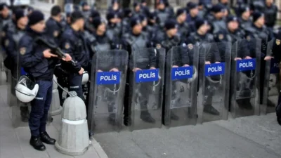 İBB Başkanı İmamoğlu'nun adliyeye sevkinin ardından İstanbul'da tüm gösteri ve