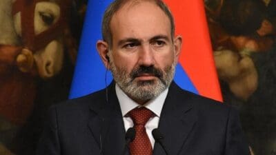 Ermenistan Başbakanı Nikol Paşinyan, Türkiye'den gazetecilerle bir araya geldi ve