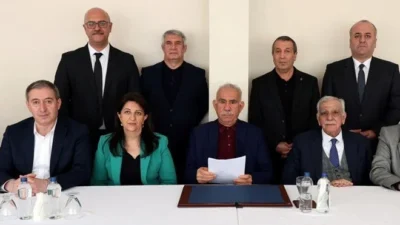 Terör örgütü PKK ateşkes ilan ettiğini açıkladı. Açıklamada, "Öcalan'ın çağrısına