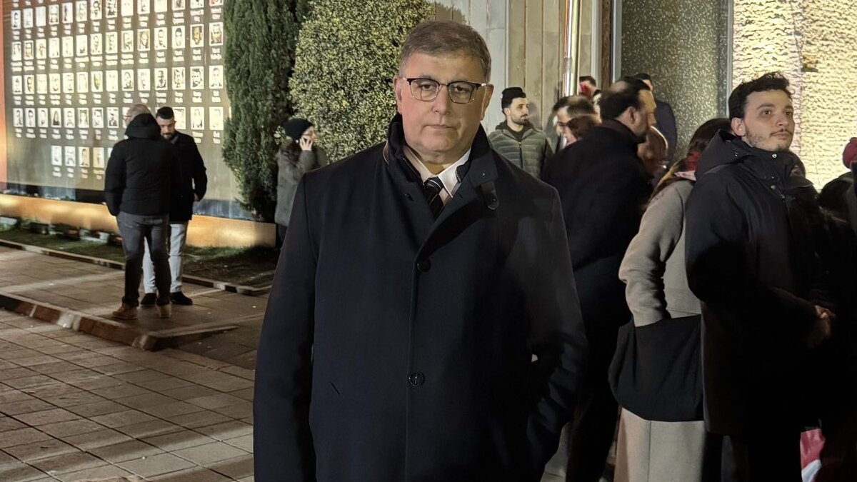 İstanbul Büyükşehir Belediye Başkanı Ekrem İmamoğlu'nun gözaltına alınmasının ardından düzenlenen