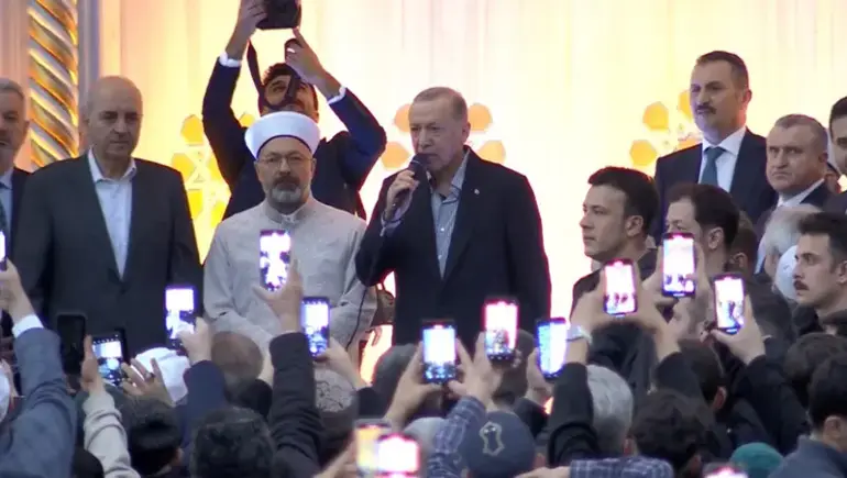 Cumhurbaşkanı Recep Tayyip Erdoğan, terörle mücadele konusunda "sınırsız tahammül" olmadığını