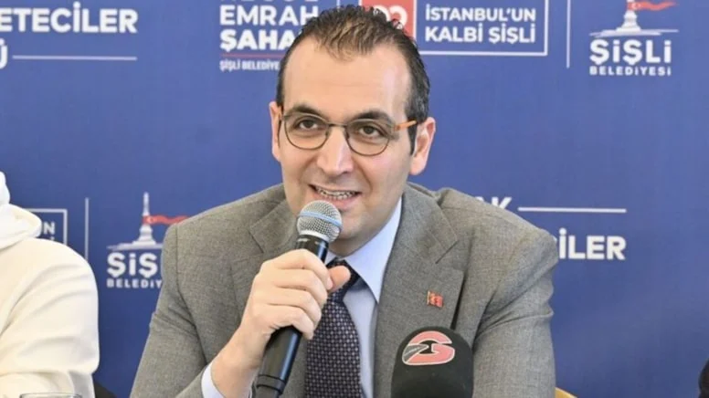 Şişli Belediye Başkanı Resul Emrah Şahan, terör suçlamasıyla tutuklanarak, belediyeye