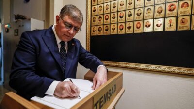 İzmir Büyükşehir Belediye Başkanı Dr. Cemil Tugay, Tüm Emniyet Teşkilatı