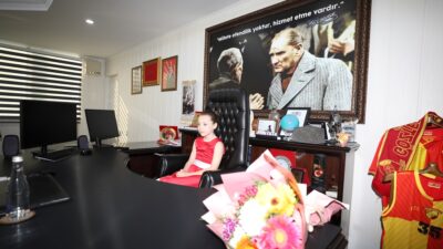 Menderes Belediyesi 23 Nisan Ulusal Egemenlik ve Çocuk Bayramı dolayısıyla
