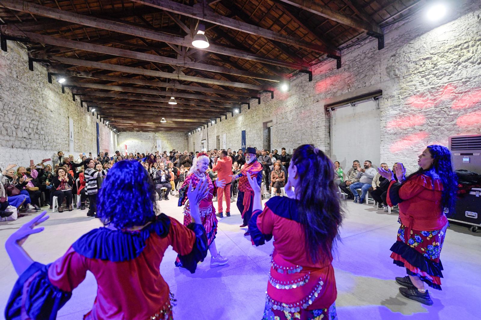İzmir Büyükşehir Belediyesi, 8 Nisan Dünya Romanlar Günü’nü Tarihi Bıçakçı