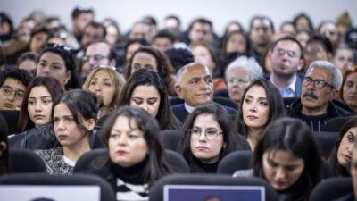 İzmir Büyükşehir Belediye Başkanı Dr. Cemil Tugay, İzmir Barosu’nun düzenlediği