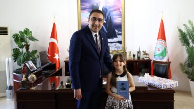Balçova’da 23 Nisan Ulusal Egemenlik ve Çocuk Bayramı, Atatürk Anıtı’na