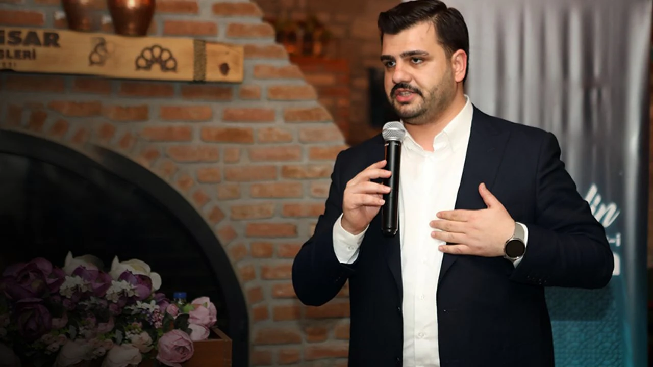 AK Parti Genel Sekreteri ve İzmir Milletvekili Eyyüp Kadir İnan,