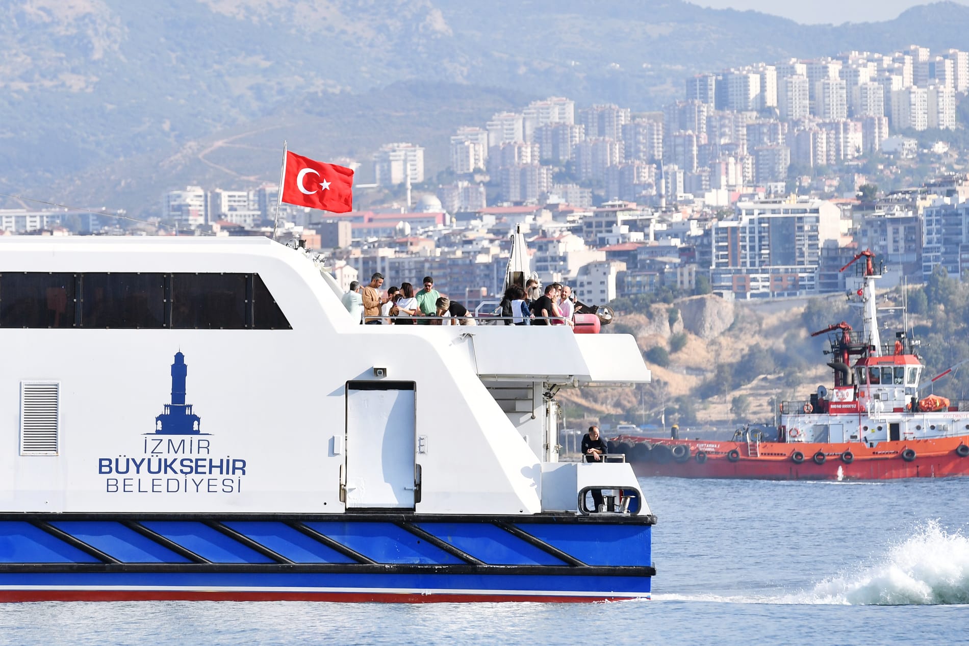 İzmir'de toplu ulaşım 23 Nisan Ulusal Egemenlik ve Çocuk Bayramı'nda