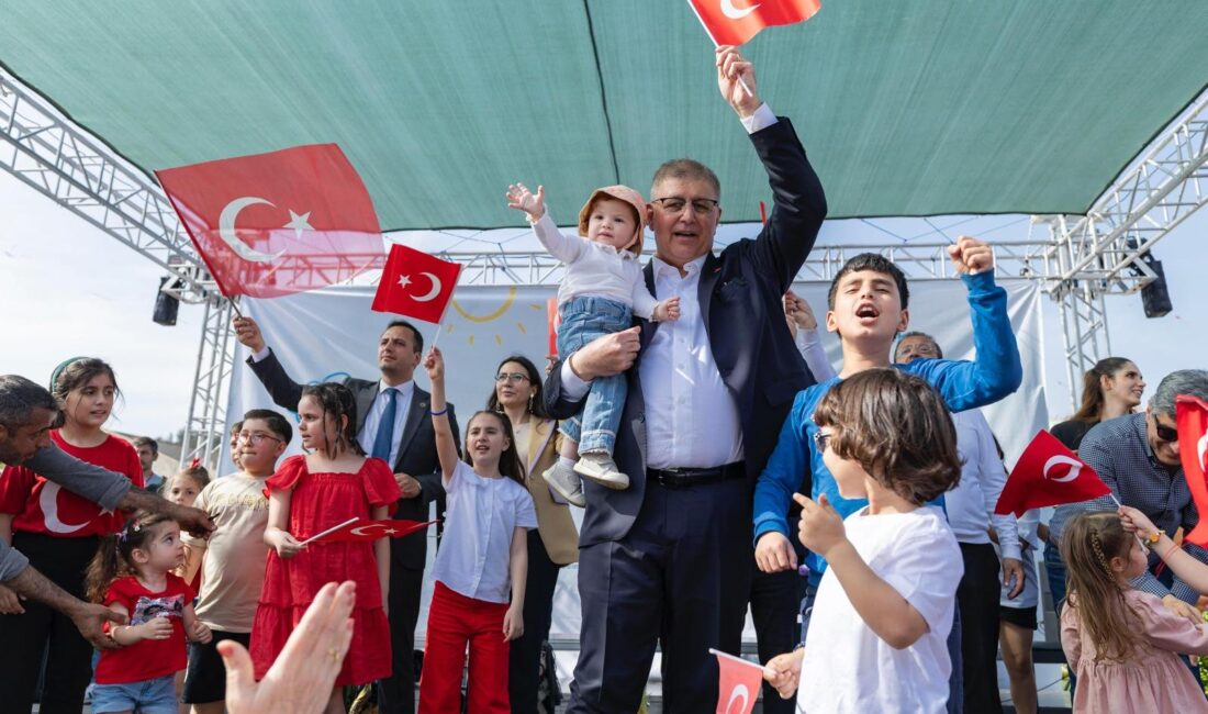 İzmirli çocuklar, Bornova Belediyesi’nin 23 Nisan Ulusal Egemenlik ve Çocuk