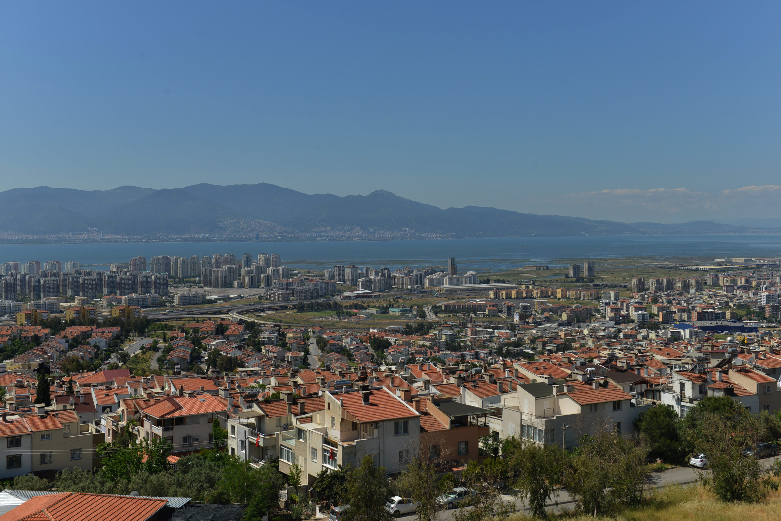 DEMOKRAT GÜNDEM – İzmir Büyükşehir Belediyesi, yaklaşık 335 hektarlık alanı