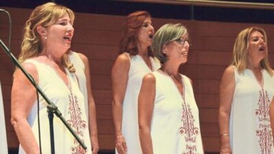 İzmir'in Anadolu Kadınları Kültür ve Sanat Derneği Korosu, 30 Nisan