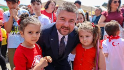 Buca’da, 23 Nisan Ulusal Egemenlik ve Çocuk Bayramı’nın 105. yılı