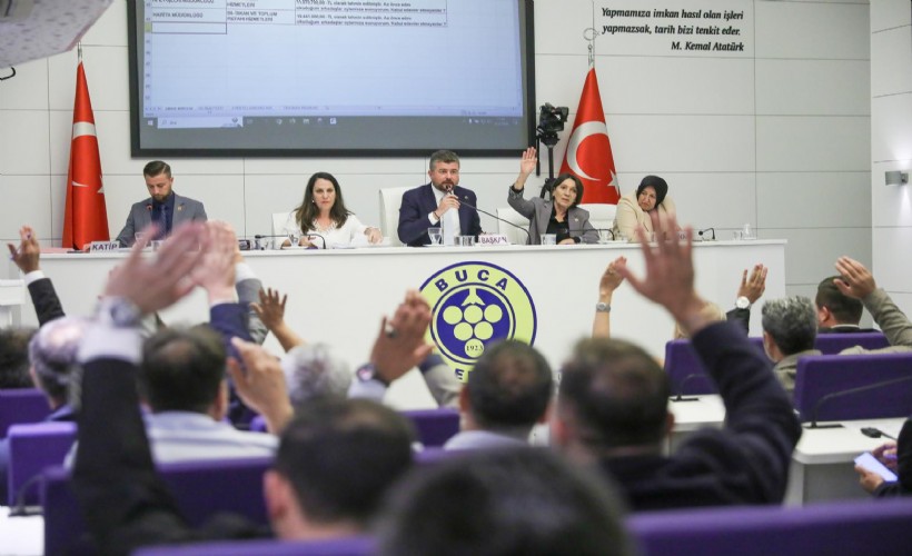 Buca Belediyesi Nisan ayı meclis oturumunda konuşan Başkan Görkem Duman,