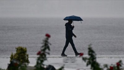 Meteoroloji verilerine göre İzmir'de hafta sonu değişken hava koşulları yaşanacak.