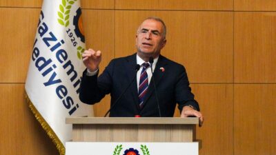 Gaziemir Belediyesi’nin 2024 Yılı Faaliyet Raporu’nun onaylandığı meclis toplantısında konuşan