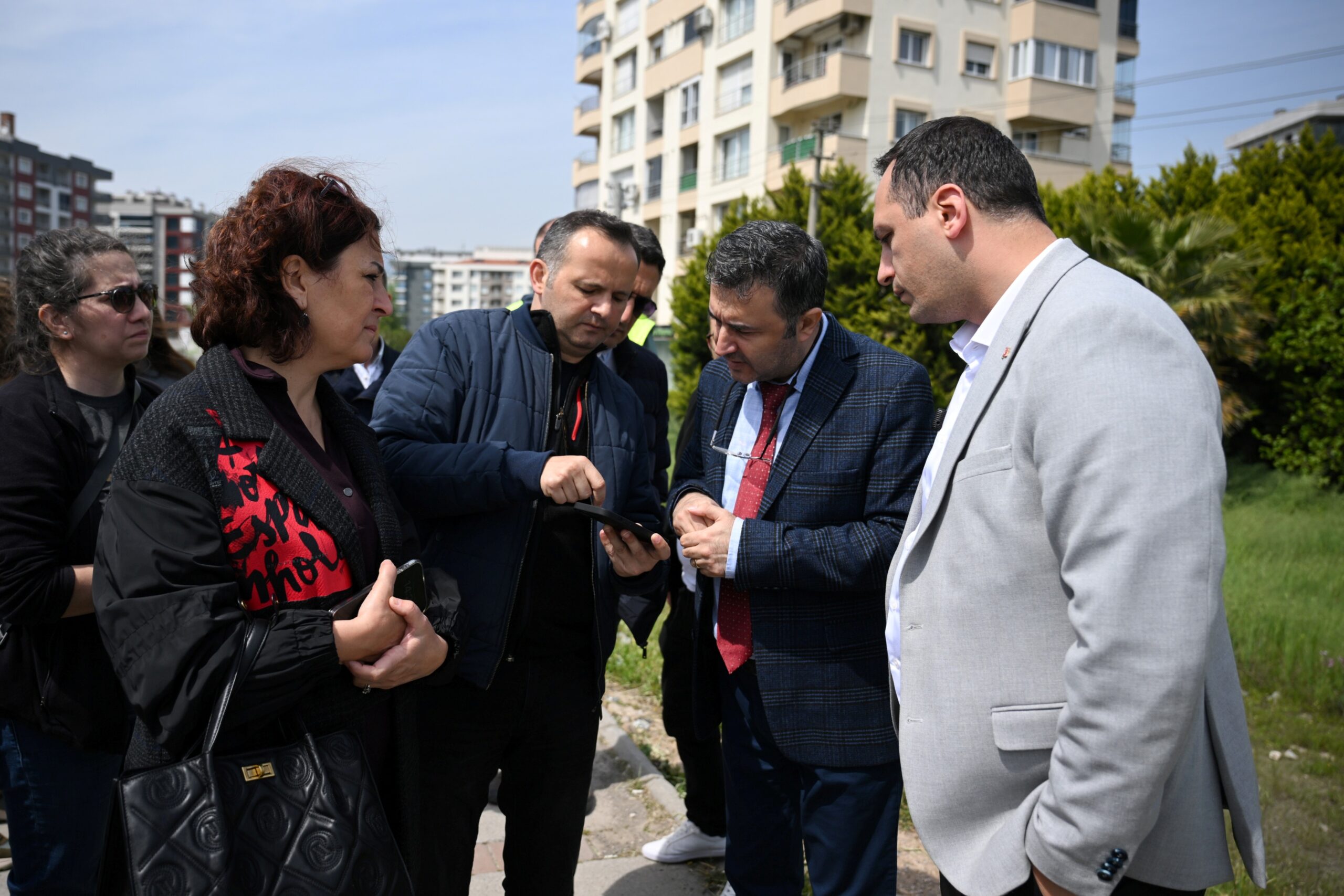 Bornova Belediye Başkanı Ömer Eşki, İzmir Büyükşehir Belediyesi ve ilgili