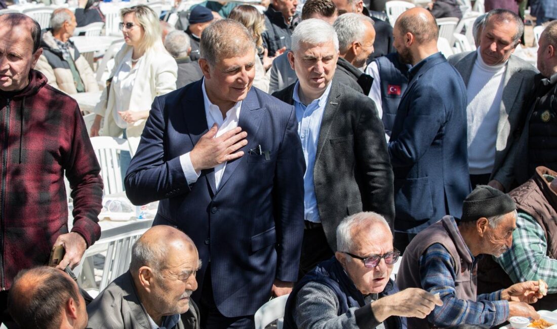 İzmir Büyükşehir Belediye Başkanı Dr. Cemil Tugay, Mustafa Kemal Atatürk’ün