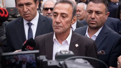 CHP'nin 6 Nisan'da gerçekleştirdiği olağanüstü kurultayı için YSK'ye başvurduğu iddia