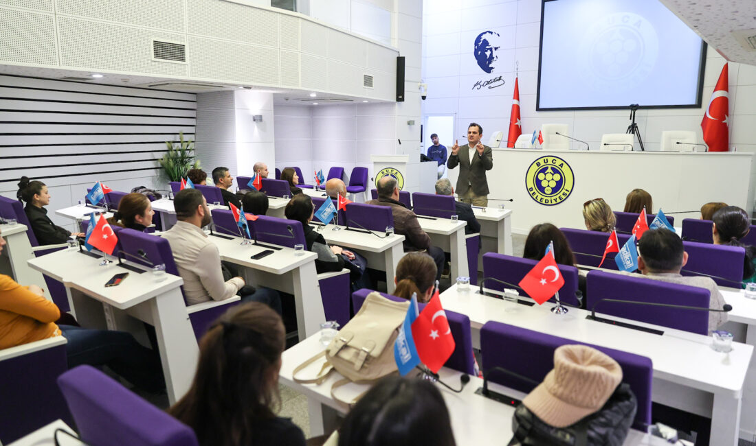 Buca’da çocuklarda 21. yüzyıl becerilerini geliştirme konusu masaya yatırıldı.
