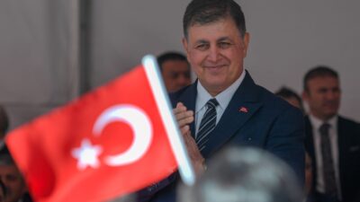 İzmir Büyükşehir Belediye Başkanı Dr. Cemil Tugay, 23 Nisan Ulusal