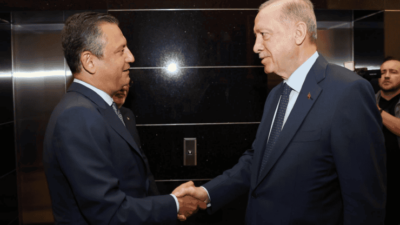 Cumhurbaşkanı Recep Tayyip Erdoğan, CHP Genel Başkanı Özgür Özel'in kurultaydaki