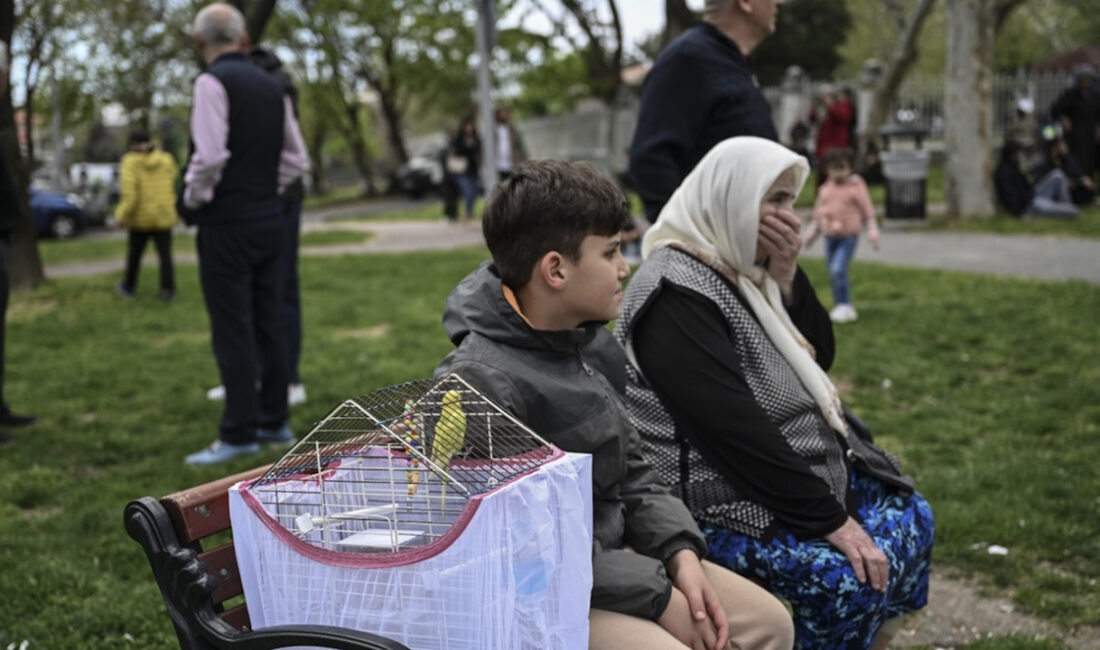 Marmara Denizi'nde meydana gelen 6,2 büyüklüğündeki depremin ardından İBB Deprem