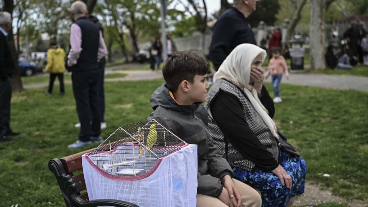 Marmara Denizi'nde meydana gelen 6,2 büyüklüğündeki depremin ardından İBB Deprem