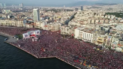 İzmir Büyükşehir Belediye Başkanı Cemil Tugay 19 Mayıs Atatürk'ü Anma