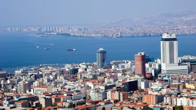 Karaburun açıklarındaki 4 büyüklüğündeki deprem sonrası Prof. Dr. Bektaş'tan kritik