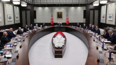 Cumhurbaşkanı Recep Tayyip Erdoğan başkanlığındaki kabine toplantısı Beştepe'de başladı. Ana