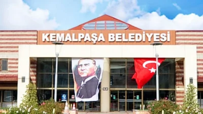 İzmir Büyükşehir Belediye Başkanı Cemil Tugay, Kemalpaşa Belediyesi’ndeki Gülşen konseri