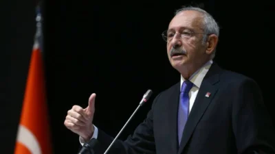 CHP'nin 6 Nisan'da gerçekleştireceği Olağanüstü Kurultay öncesinde gözler eski Genel