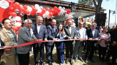 Menderes Belediyesi’nin yeni hizmeti Kent Lokantası düzenlenen açılış ile hizmet