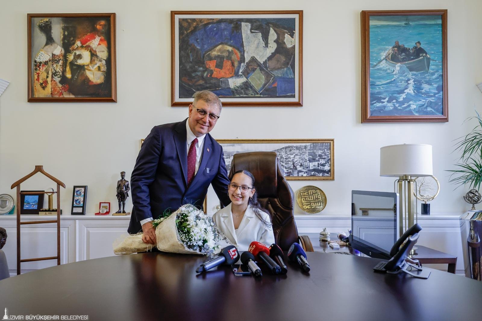 İzmir Büyükşehir Belediye Başkanı Dr. Cemil Tugay, 23 Nisan Ulusal