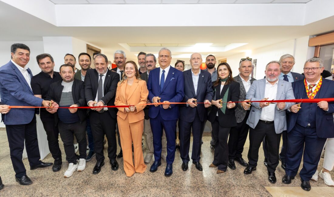 Konak Belediyesi’nin Toros ve Güzelyalı’da hizmete kazandırdığı yeni kütüphaneler ve