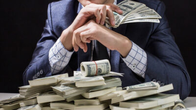 Trump'ın gümrük vergisi bombası, dünyanın en zengin insanlarını vurdu. Bloomberg