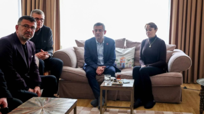 CHP Genel Başkanı Özgür Özel, İBB Başkanı ve partisinin Cumhurbaşkanı