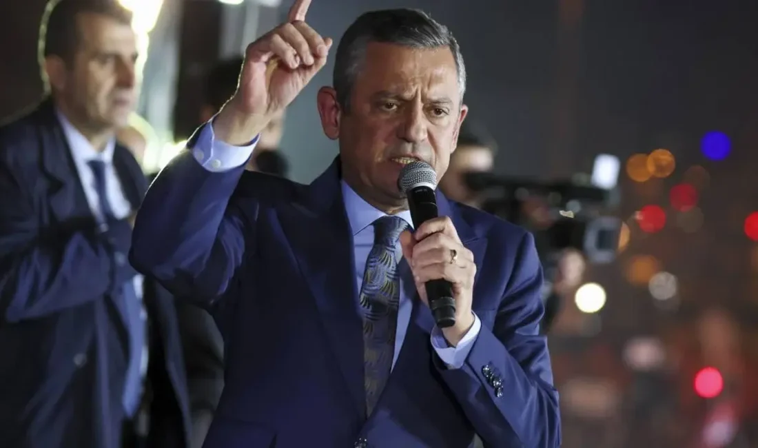 CHP Genel Başkanı Özgür Özel, sosyal medyada yayılan ve gençlerin