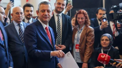 CHP'nin 21. Olağanüstü Kurultayı'nda parti içi muhalefetin çıkardığı "Denge ve