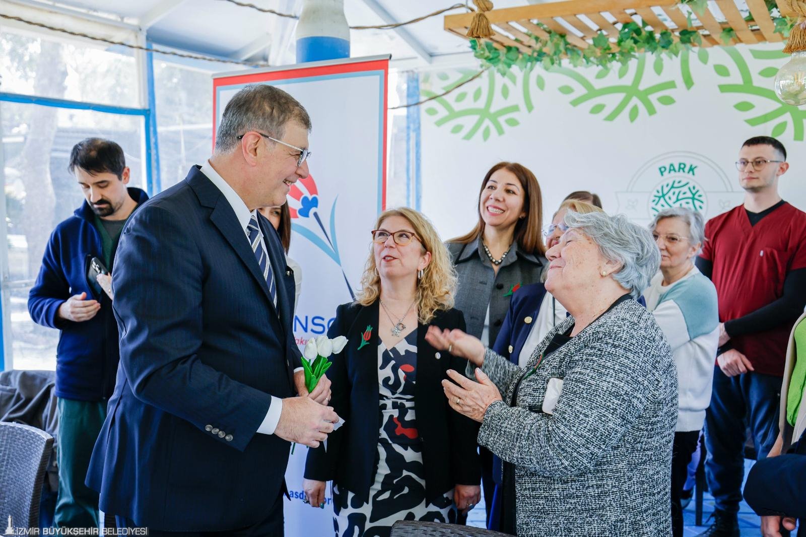 11 Nisan Dünya Parkinson Farkındalık Günü ve Parkinson Hasta ve