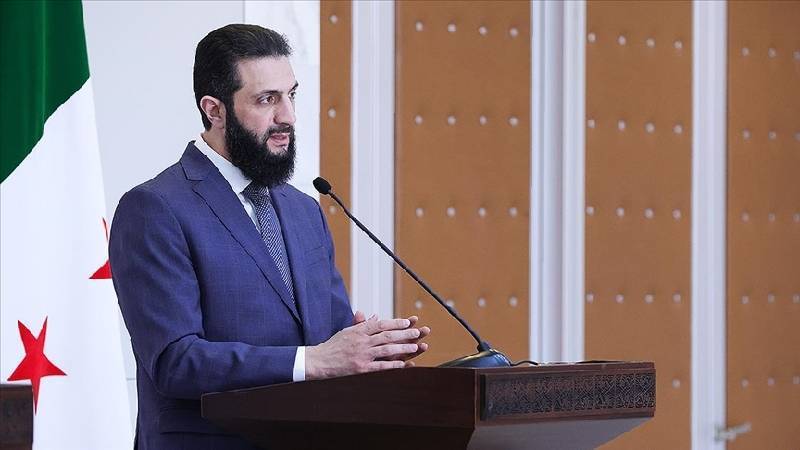 AK Parti Sözcüsü Ömer Çelik, partisinin MYK toplantısı sonrası açıklamalarda