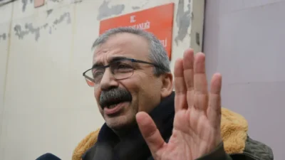 Sırrı Süreyya Önder hakkında hastaneden açıklama yapıldı: Nabızsız halde hastaneye