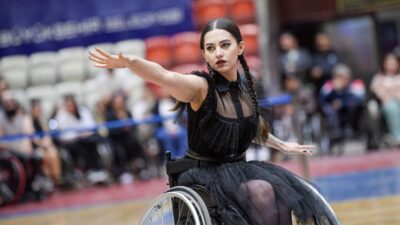 Para Dans Türkiye Şampiyonası, İzmir Büyükşehir Belediyesi’nin desteğiyle “Engelleri Dansla