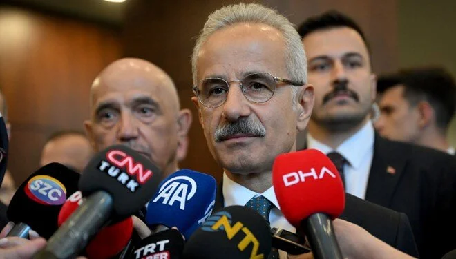Ulaştırma ve Altyapı Bakanı Abdulkadir Uraloğlu, GSM operatörlerinin CEO’larıyla İstanbul’daki